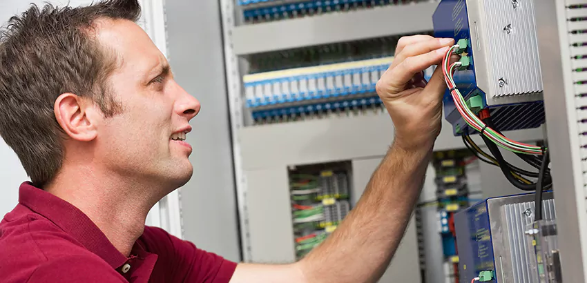 Offshore and Petroleum Facility Electrician in Marysville